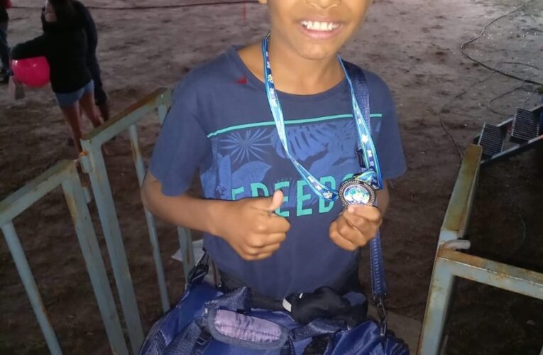 Goleiro da Reta Velha é Campeão pelo Clube do América de Romário