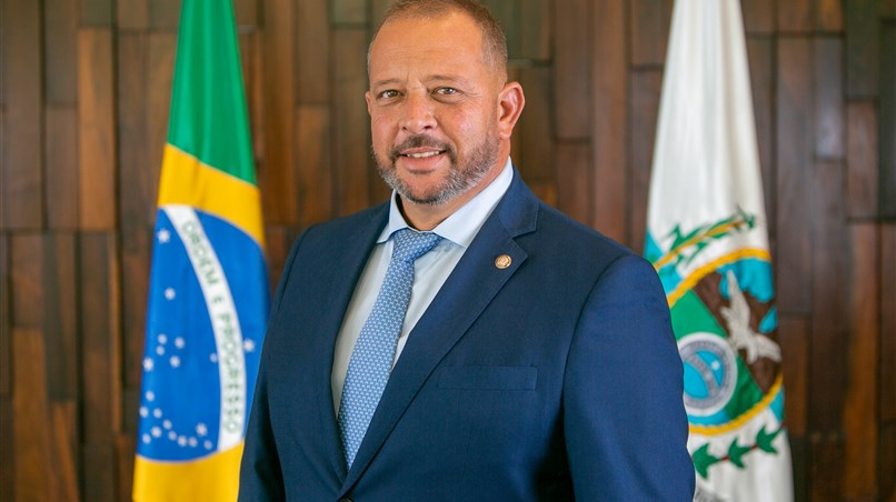 Deputado Guilherme Delaroli rebate críticas na Alerj e defende projeto de proteção às mulheres